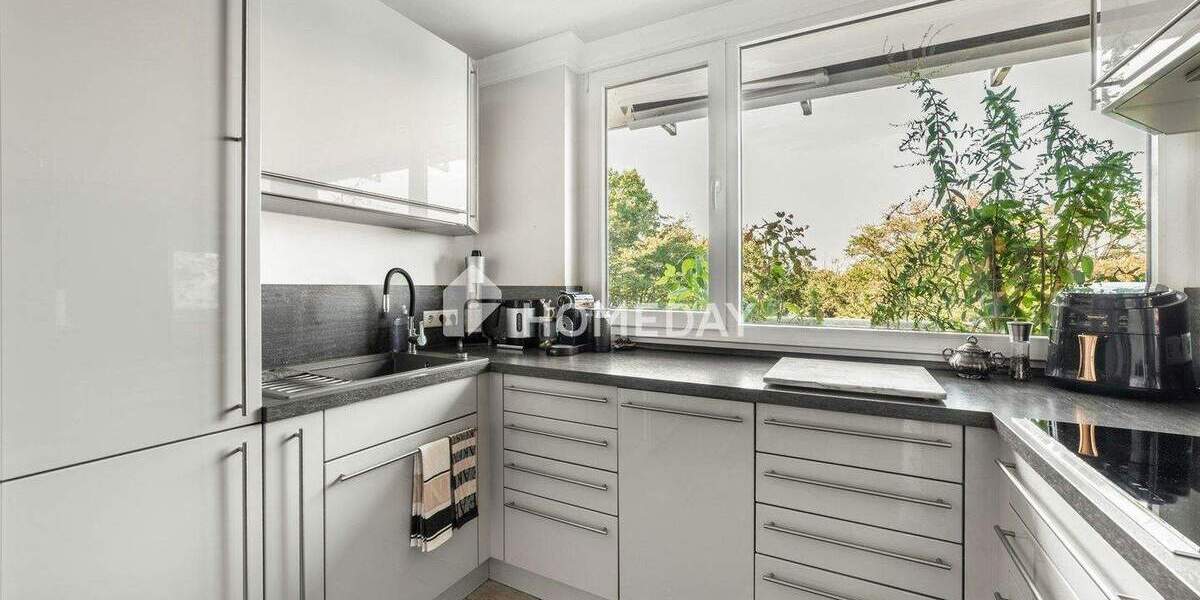 Etagenwohnung Düsseldorf Golzheim - 3 Zimmer, 94 m&sup2;, 499.000&euro; | Angebot:24846305