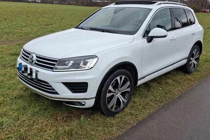 VW Touareg 103.000 km 27.950 &euro; Düsseldorf 40229