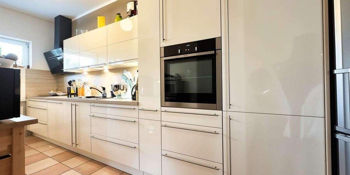 Reihenmittelhaus Köln Neuehrenfeld - 4 Zimmer, 95 m&sup2;, 829.000&euro; | Angebot:24036464