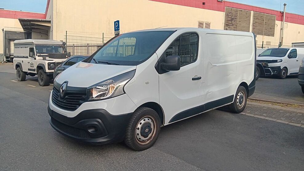 Renault Trafic 129.900 km 8.299 € Hilden 40724