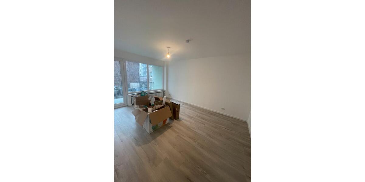Etagenwohnung Düsseldorf Stadtmitte - 2 Zimmer, 120 m&sup2;, 737&euro; | Angebot:25718233