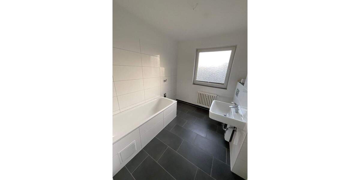 Etagenwohnung Remscheid Süd - 2 Zimmer, 64 m&sup2;, 549&euro; | Angebot:24784155