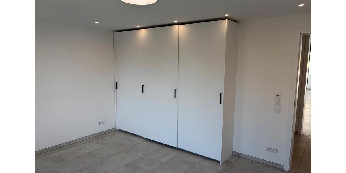 Einfamilienhaus Wülfrath - 3 Zimmer, 160 m&sup2;, 2.999&euro; | Angebot:27614854