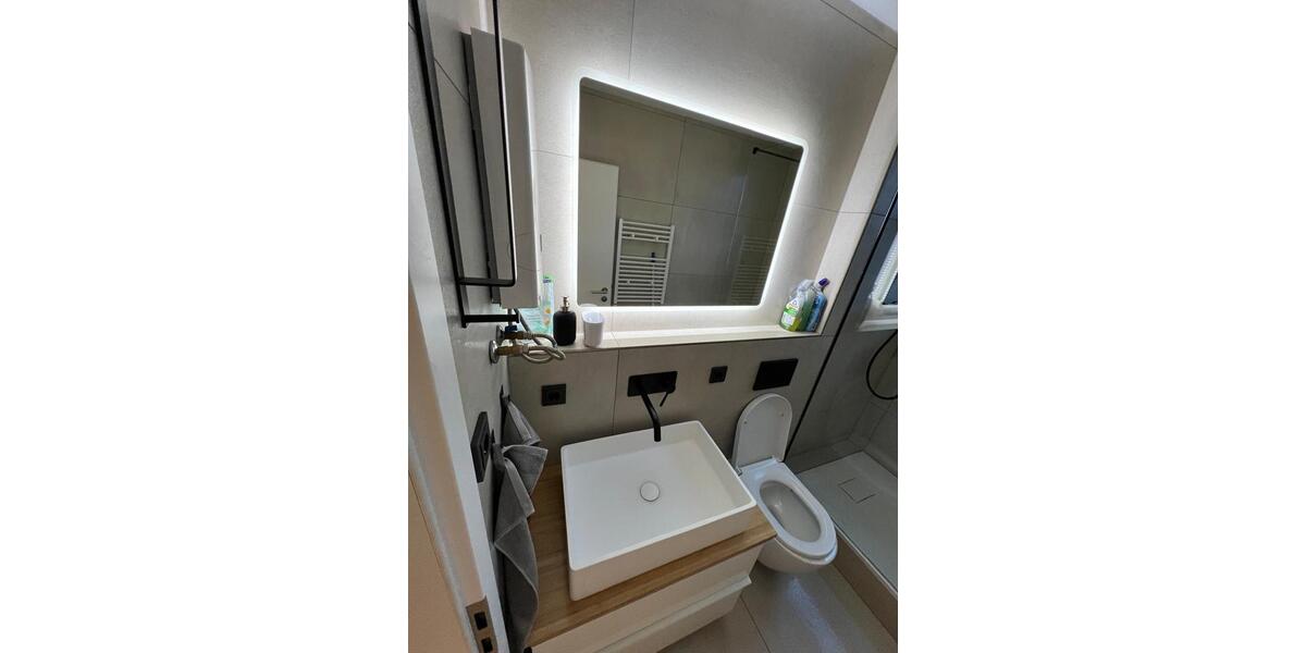 Dachgeschoßwohnung Leverkusen Schlebusch - 2 Zimmer, 39 m&sup2;, 1.080&euro; | Angebot:24850369