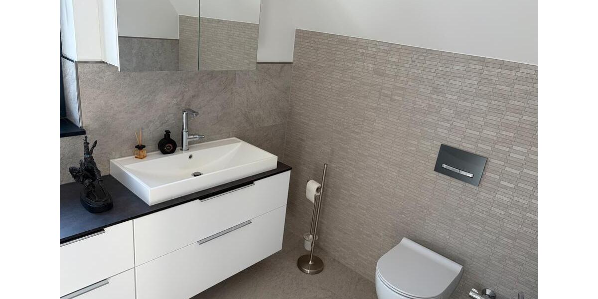 Einfamilienhaus Wülfrath - 3 Zimmer, 160 m&sup2;, 2.999&euro; | Angebot:27614854