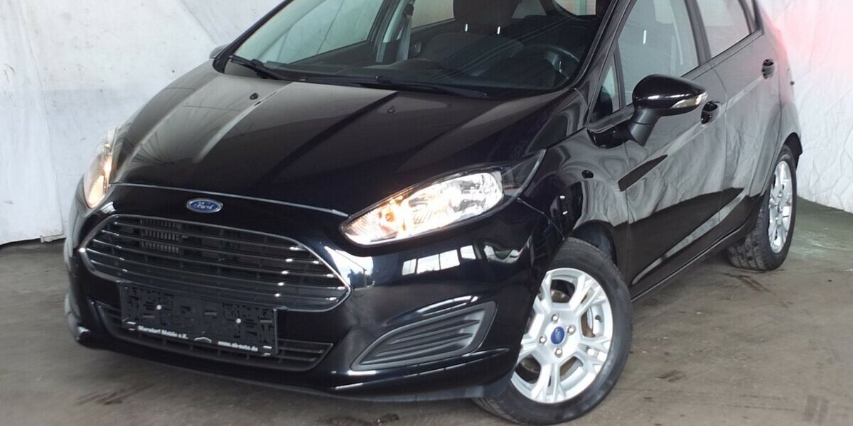 Ford Fiesta SYNC EDITION KLIMAANLAGE START-STOP 98.755 km 6.498 € Köln 50858