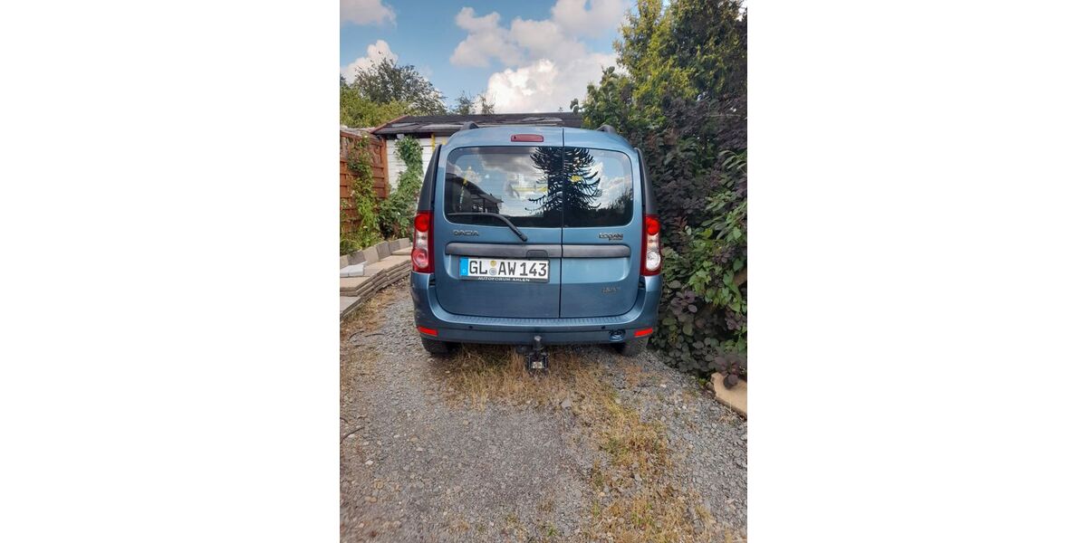 Dacia Logan 98.500 km 5.500 &euro; Burscheid 51399