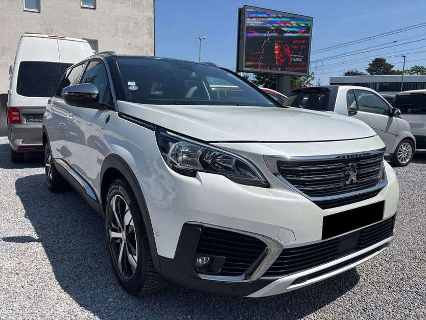 Peugeot 5008 94.500 km 20.300 € Düsseldorf 40549