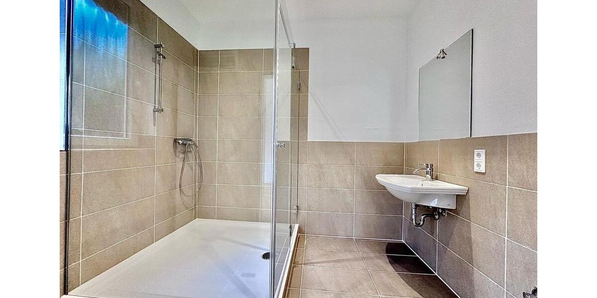 Erdgeschoßwohnung Wuppertal Gemarkung Barmen - 5 Zimmer, 280 m&sup2;, 3.400&euro; | Angebot:24854743