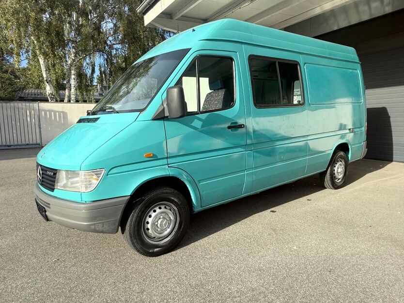 Mercedes-Benz Sprinter 202.000 km 9.000 € Essen 45141