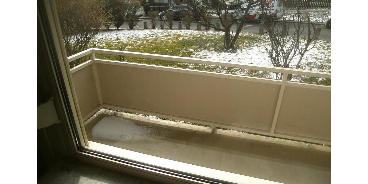 Etagenwohnung Velbert Pöthen - 3 Zimmer, 74 m&sup2;, 548&euro; | Angebot:24774272