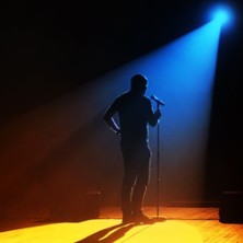 Echtzeit Comedy - Stand-Up am Samstag 13.12.2025 Echtzeit - Grill & Thrill