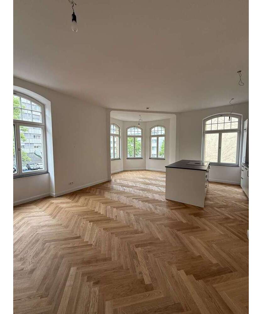 Wohnung zum Mieten in Düsseldorf 1.830 € 81 m²