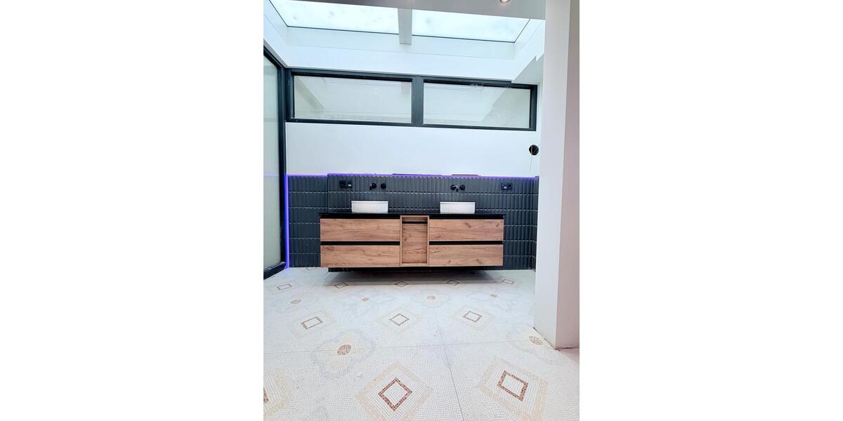 Hochparterre Düsseldorf Pempelfort - 3 Zimmer, 119 m&sup2;, 2.500&euro; | Angebot:24385522