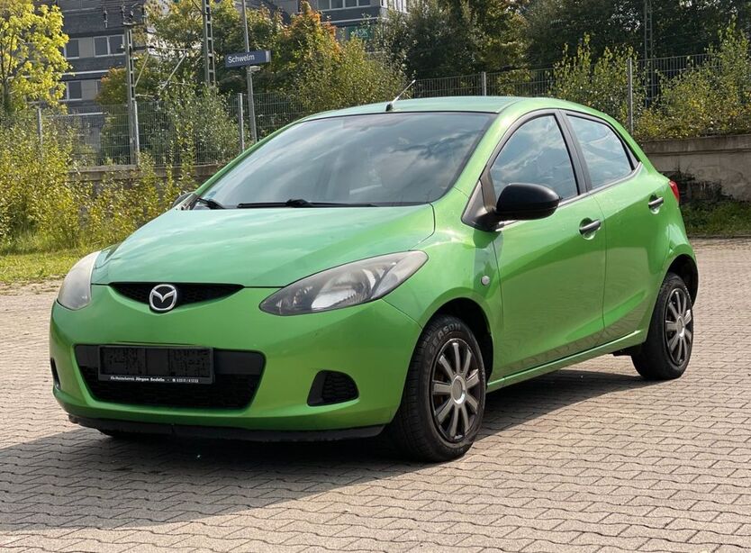 Mazda 2 192.000 km 1.650 € Wuppertal 42389