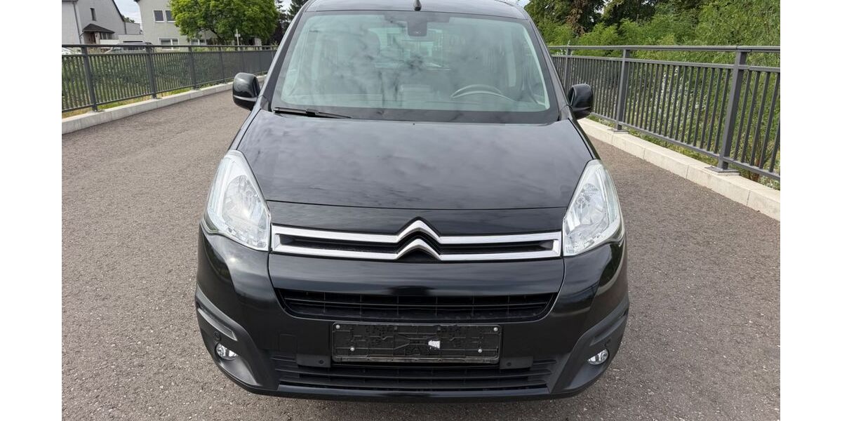 Citroen Berlingo 117.000 km 6.900 &euro; Köln/Poll 51105
