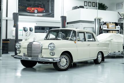 Mercedes-Benz 190 74.324 km 25.890 € Neuss 41470