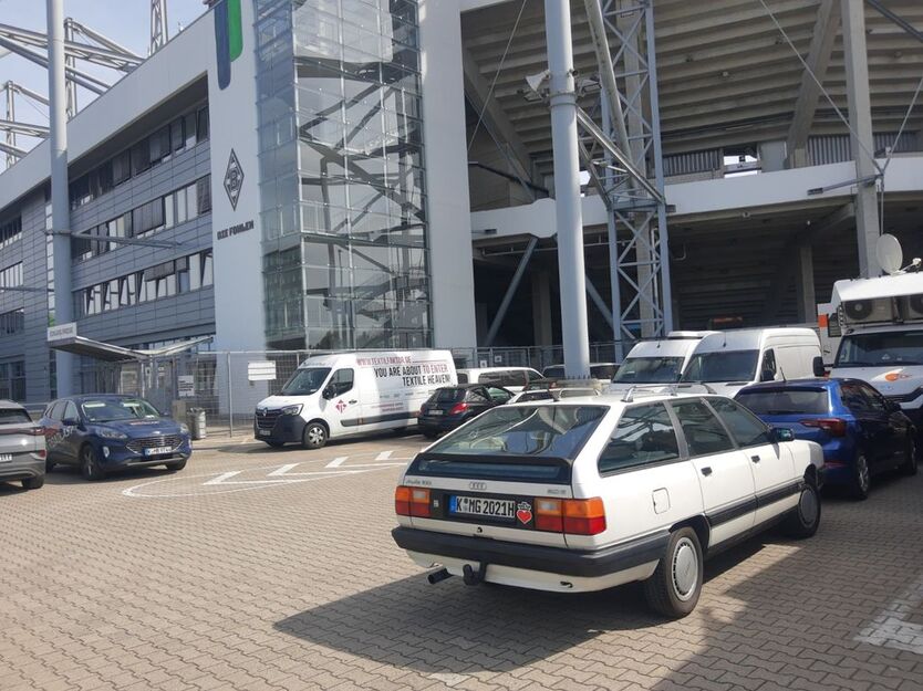 Audi 100 289.999 km 4.711 € Köln 50733