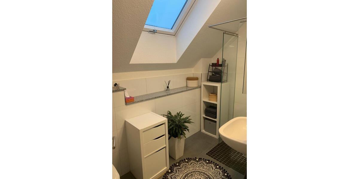 Dachgeschoßwohnung Leverkusen Alkenrath - 2 Zimmer, 51 m&sup2;, 595&euro; | Angebot:24847807