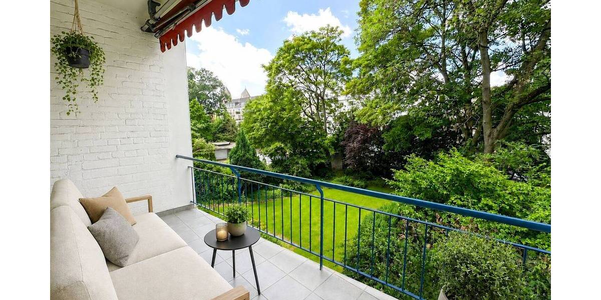 Etagenwohnung Düsseldorf Oberkassel - 2 Zimmer, 75 m&sup2;, 1.600&euro; | Angebot:26852224