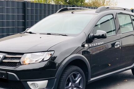 Dacia Sandero 60.000 km 5.999 &euro; Solingen 42655