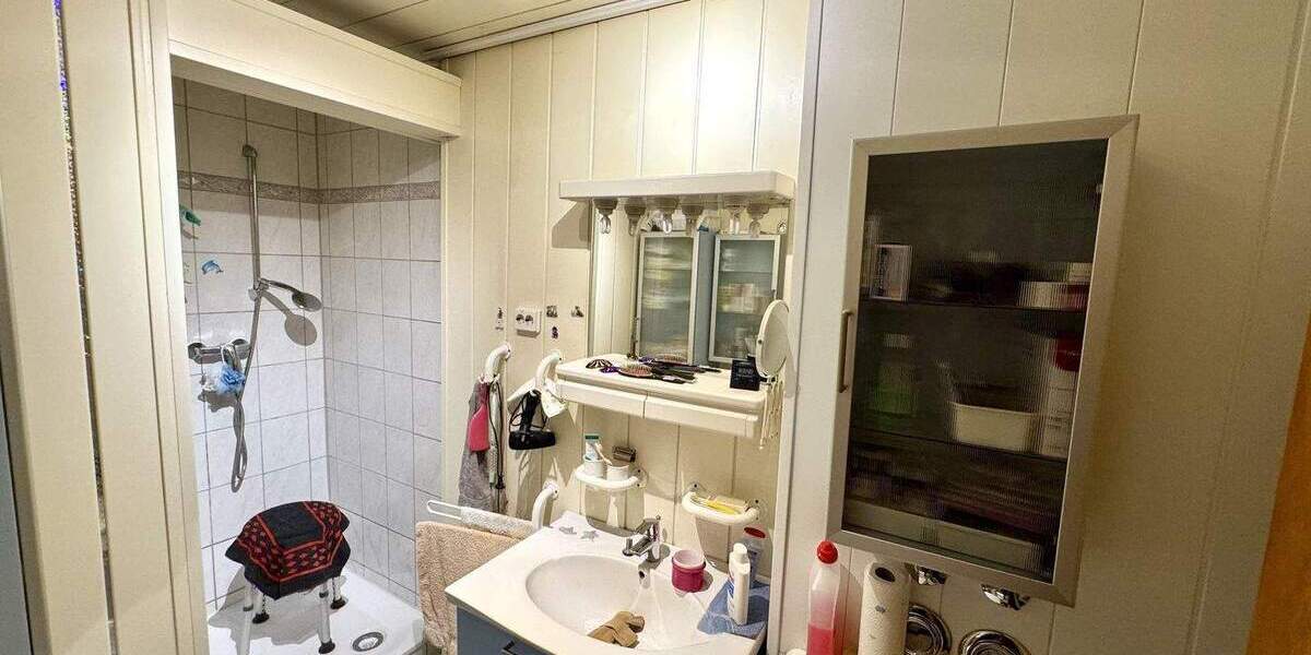 Etagenwohnung Leverkusen Rheindorf - 2 Zimmer, 63 m&sup2;, 159.000&euro; | Angebot:24180840