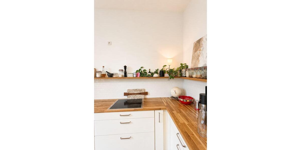 Etagenwohnung Düsseldorf Oberbilk - 3 Zimmer, 108 m&sup2;, 2.200&euro; | Angebot:26327038