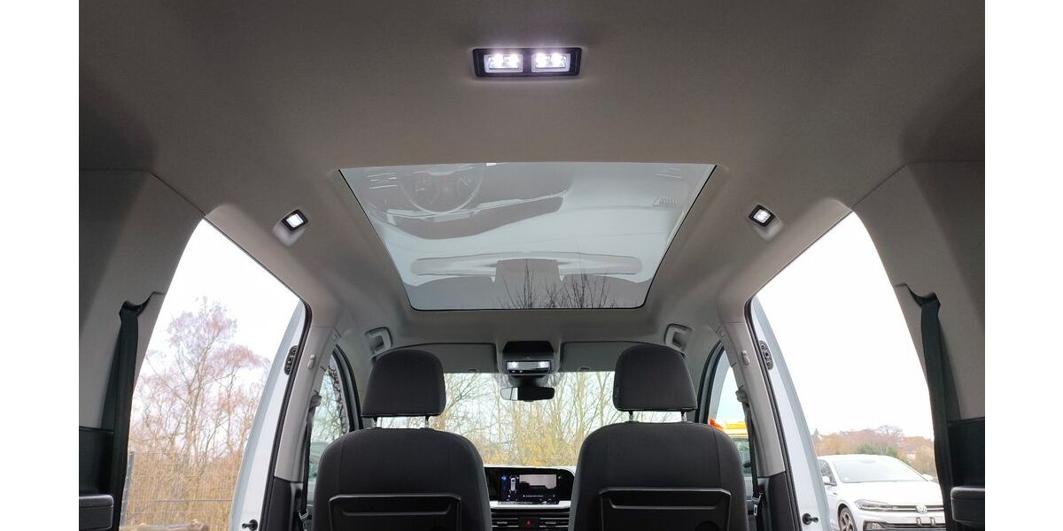 Ford Tourneo Connect 79.200 km 26.950 € Solingen 42657