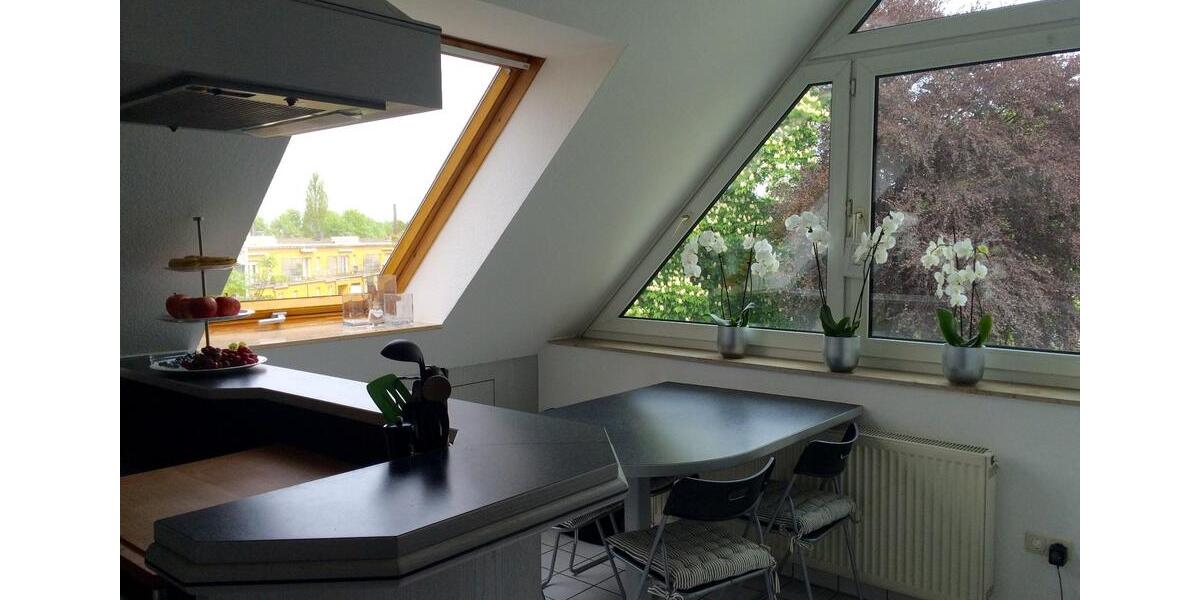 Dachgeschoßwohnung Velbert Velbert-Mitte - 3 Zimmer, 88 m&sup2;, 750&euro; | Angebot:26651763