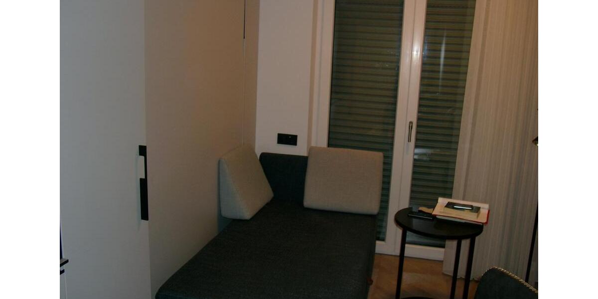 Etagenwohnung Düsseldorf Oberbilk - 1 Zimmer, 20 m&sup2;, 765&euro; | Angebot:25048234