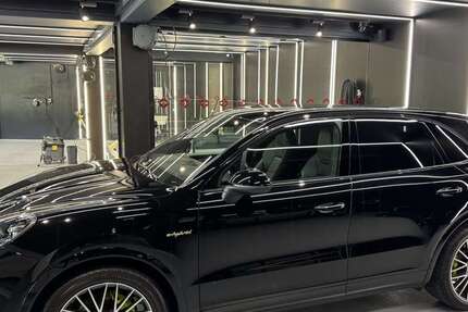 Porsche Cayenne 21.926 km 79.000 € Düsseldorf 40549
