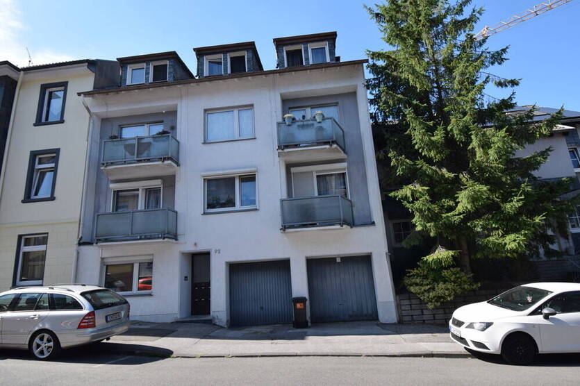 Drei Eigentumswohnungen in guter Lage in Lennep im Paket zu kaufen. 4 zimmer