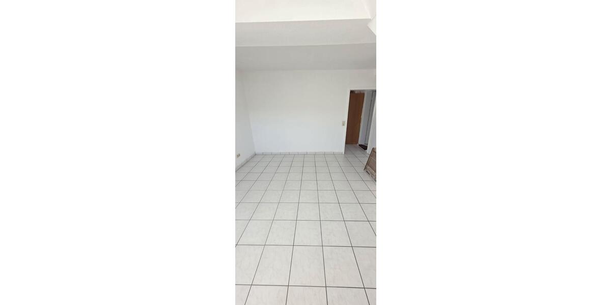Dachgeschoßwohnung Remscheid - 3.5 Zimmer, 89 m&sup2;, 800&euro; | Angebot:26067466