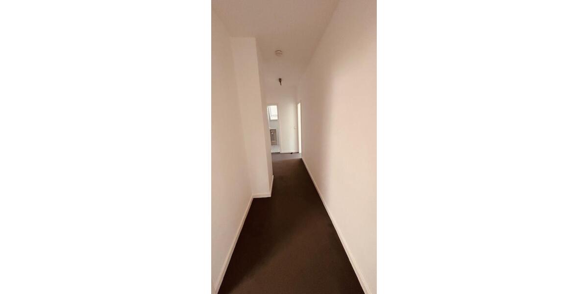 Dachgeschoßwohnung Halver - 3 Zimmer, 117 m&sup2;, 900&euro; | Angebot:25988805