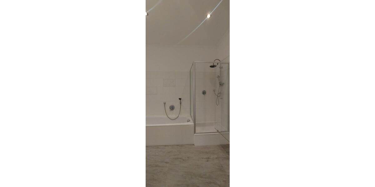 Erdgeschoßwohnung Solingen Central - 2 Zimmer, 86 m&sup2;, 1.000&euro; | Angebot:26367908