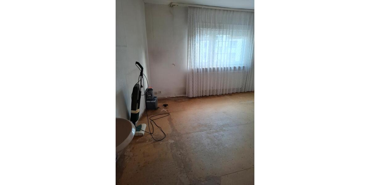 Einfamilienhaus Wuppertal Sedansberg - 7 Zimmer, 145 m&sup2;, 189.000&euro; | Angebot:23504359