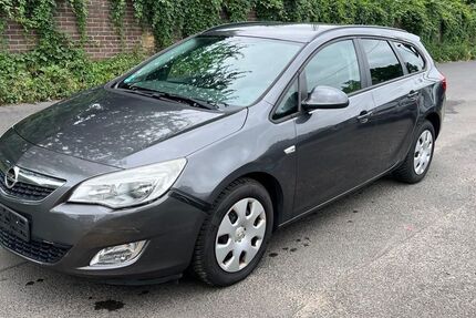 Opel Astra 179.000 km 2.700 &euro; Köln 50739