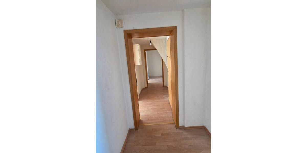 Dachgeschoßwohnung Wuppertal Gemarkung Barmen - 4 Zimmer, 90 m&sup2;, 625&euro; | Angebot:25963687