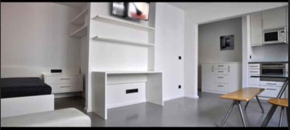 Etagenwohnung Düsseldorf Pempelfort - 1 Zimmer, 40 m&sup2;, 875&euro; | Angebot:24659974