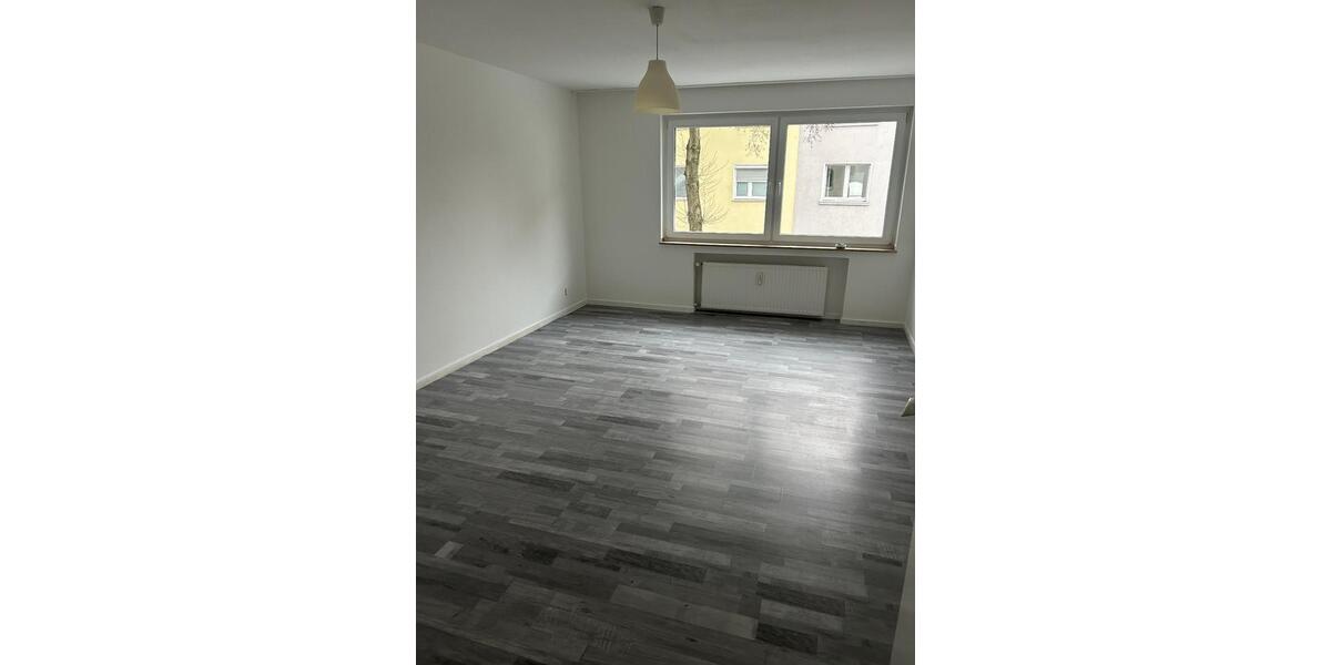 Etagenwohnung Leverkusen Bergisch Neukirchen - 2 Zimmer, 77 m&sup2;, 800&euro; | Angebot:24814540