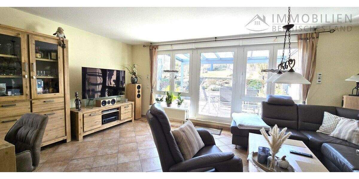 Doppelhaushälfte Hückeswagen Wiehagen - 5 Zimmer, 120 m&sup2;, 425.000&euro; | Angebot:25800230