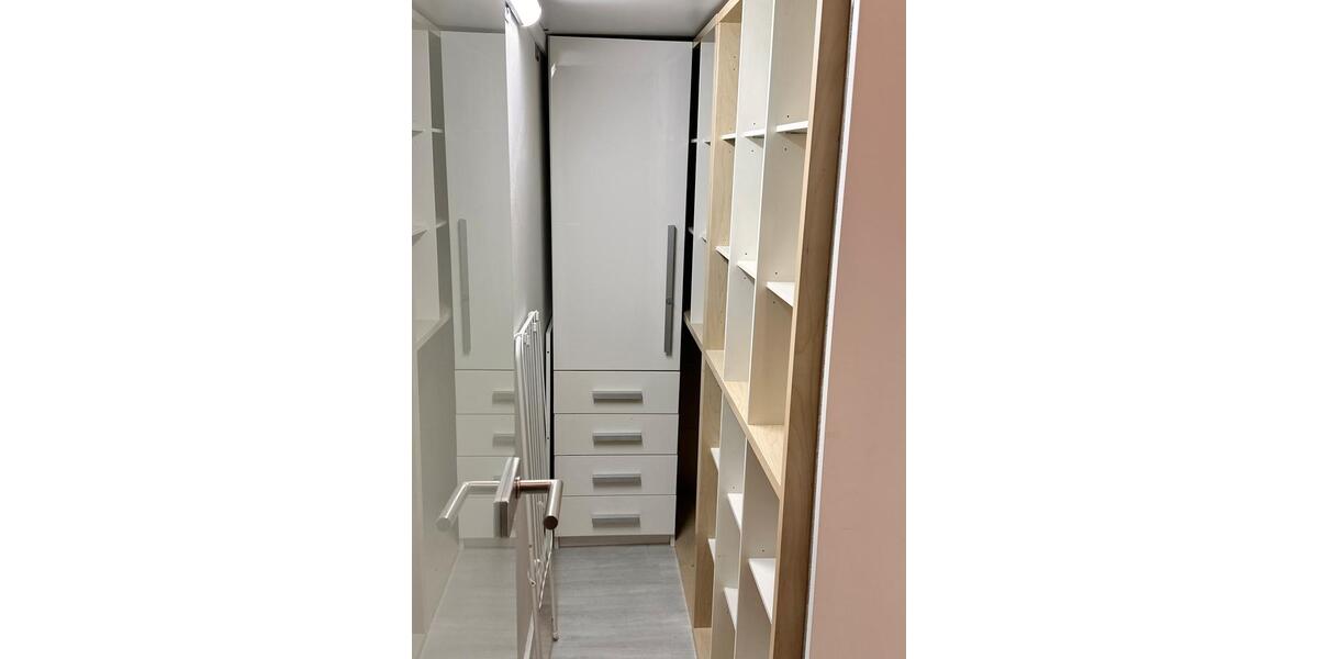 Etagenwohnung Düsseldorf Oberbilk - 2 Zimmer, 34 m&sup2;, 930&euro; | Angebot:24395628