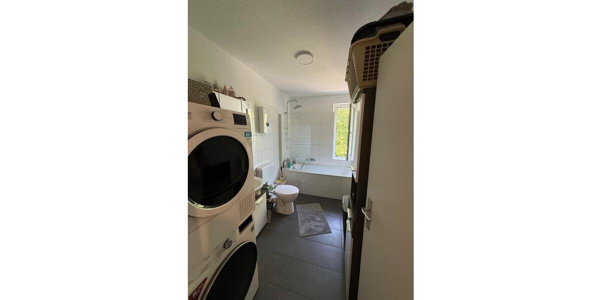 Etagenwohnung Velbert Langenberg - 4 Zimmer, 95 m&sup2;, 700&euro; | Angebot:25893203