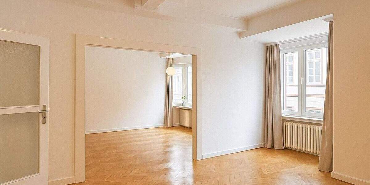 Etagenwohnung Düsseldorf Carlstadt - 3 Zimmer, 90 m&sup2;, 695.000&euro; | Angebot:24758127
