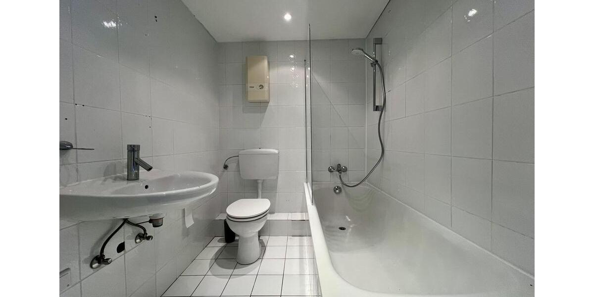 Dachgeschoßwohnung Wuppertal Arrenberg - 3 Zimmer, 47 m&sup2;, 420&euro; | Angebot:25369251