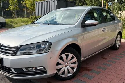 VW Passat 98.232 km 7.490 &euro; Wuppertal 42277