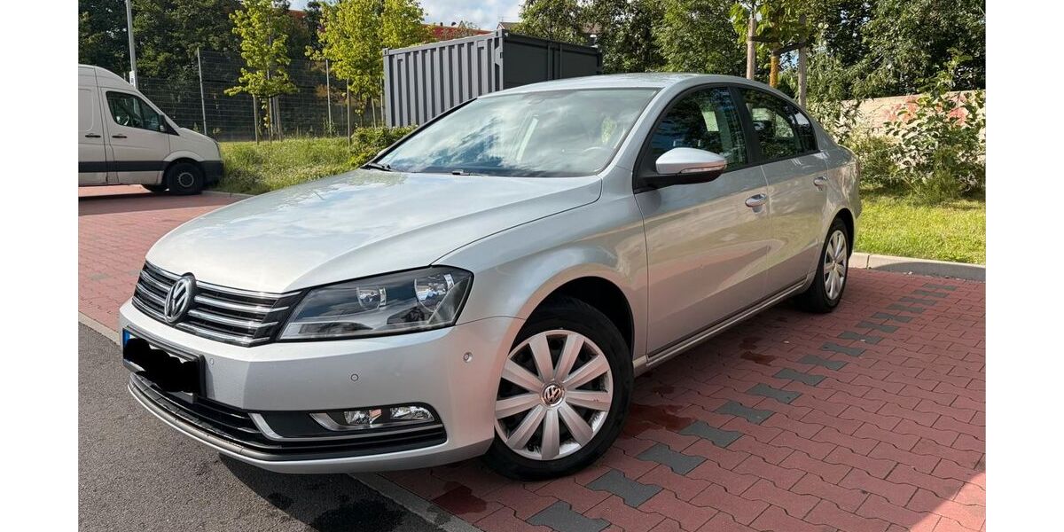 VW Passat 98.232 km 7.490 &euro; Wuppertal 42277
