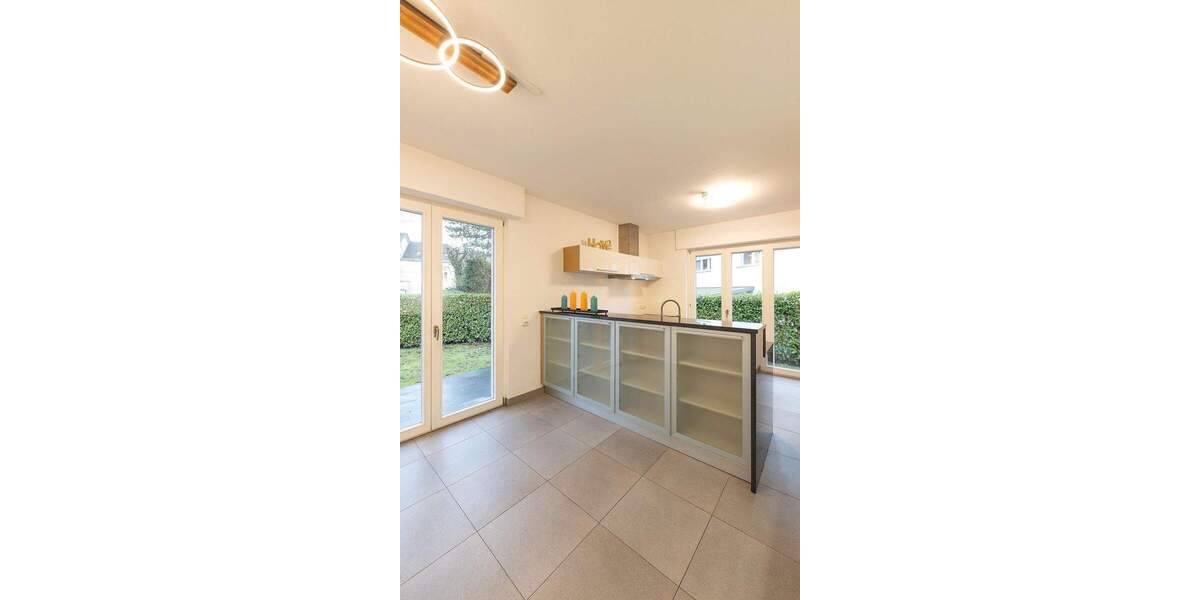 Einfamilienhaus Düsseldorf Gerresheim - 6 Zimmer, 195 m&sup2;, 4.640&euro; | Angebot:24610026