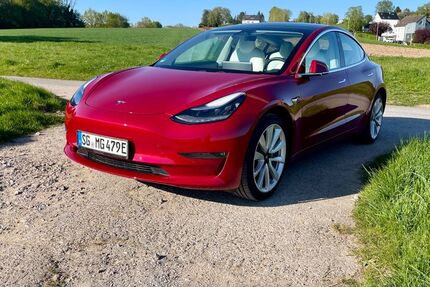 Tesla Model 3 155.000 km 18.500 &euro; Solingen 42719