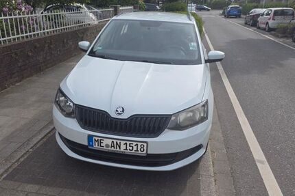 Skoda Fabia 78.123 km 5.399 &euro; Hilden 40724